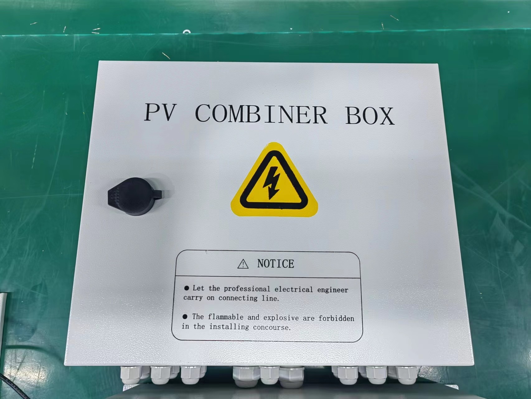 What is Combiner box? The Combiner box in photovoltaic power generation